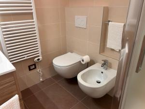 Ένα μπάνιο στο RiVaLoVE