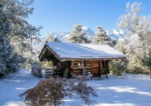 Το WoodMood Cabin with Spa τον χειμώνα