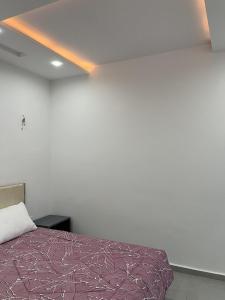 Postel nebo postele na pokoji v ubytování Dar Mon Loisir Relaxing Sea View Loft in Tabarka + 15 fotografií