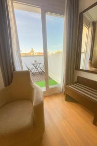 Posezení v ubytování VTZ Hotel Plaza España + 16 fotografií