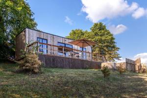 Budova, kde se prázdninový dům nachází