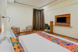 Μια τηλεόραση ή/και κέντρο ψυχαγωγίας στο FabHotel East Land