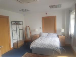 Φωτογραφία από το άλμπουμ του Town centre apartment σε Ennis