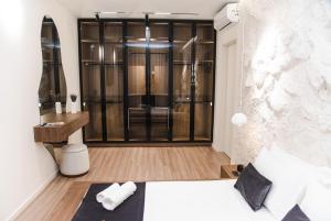 Ένα μπάνιο στο Lumino apartment +10 φωτογραφίες