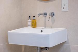 Φωτογραφία από το άλμπουμ του The Loft at 2 Bath Street στο Μπαθ