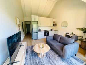 Kuchyň nebo kuchyňský kout v ubytování Two Horizons Apartment 6