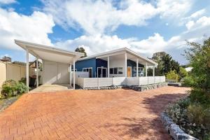 Το κτήριο όπου στεγάζεται  η παραθεριστική κατοικία