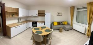 Kuchyň nebo kuchyňský kout v ubytování Lux Konštantínova