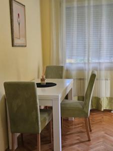 Χώρος καθιστικού στο Zen Studio Apartman Banja Luka