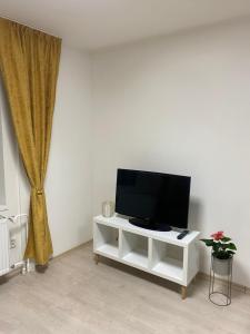 TV a/nebo společenská místnost v ubytování Lux Konštantínova