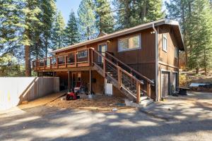 Το κτήριο όπου στεγάζεται  η παραθεριστική κατοικία