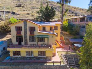 Budova, kde se chata nachází + 33 fotografií