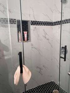 Ένα μπάνιο στο Sunflower stays +13 φωτογραφίες