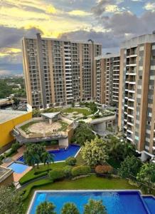 Bazén v ubytování perfect escape! 1BR condo unit for rent nebo v jeho okolí