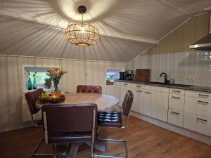 Η κουζίνα ή μικρή κουζίνα στο De Kalverstal