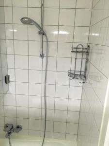 Een badkamer bij Arcaden Apartment
