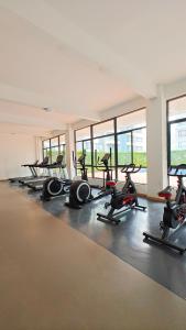 Fitness centrum a/nebo fitness zařízení v ubytování Apartment in Nairobi - Luxury Stay Near JKIA with Pool