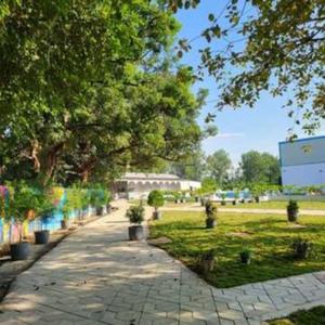 Κήπος έξω από το AV The Fun Destination