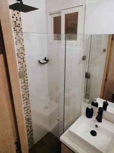 Ένα μπάνιο στο Herencia Colonial Glamping