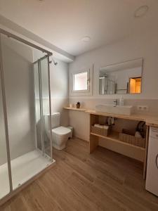 Ένα μπάνιο στο La Caseta de l'Adela