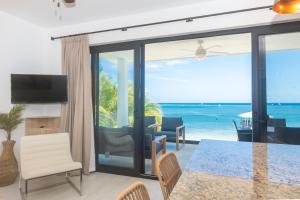 Nespecifikovaný výhled na moře nebo výhled na moře při pohledu z apartmánu + 26 fotografií