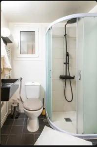 Ένα μπάνιο στο Detached Garden House