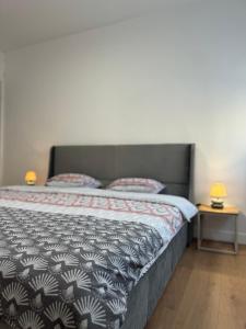 Ένα ή περισσότερα κρεβάτια σε δωμάτιο στο Le 9 - Basel Airport