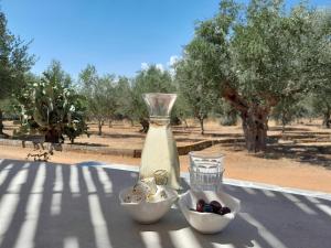 Nápoje v ubytování Sunsets and Olive Trees