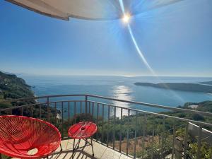 Photo de la galerie de l'établissement Calma Vista Apartments, à Budva