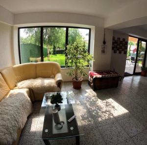 Galeriebild der Unterkunft CASA DE VACANTA CLARA MARIA in Comarnic