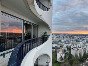 Nespecifikovaný výhled na destinaci Rennes nebo výhled na město při pohledu z apartmánu