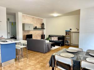 Η κουζίνα ή μικρή κουζίνα στο Appartamento Da Romina con parcheggio gratuito