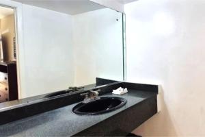 Fotografie z fotogalerie ubytování Saratoga Motel By Capital O Near Midway Airport Chicago IL v destinaci Burbank + 36 fotografií