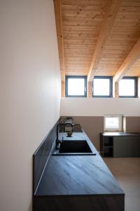 Postel nebo postele na pokoji v ubytování Ivrea Centro - Attico Top