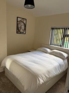 Φωτογραφία από το άλμπουμ του Modern 3 bed house in Dudley σε Tipton +6 φωτογραφίες