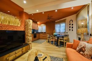 Posezení v ubytování El Samburu - Apartamento Premium inspirado en África - Grupo Querbes