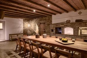 Gallery image of Villa Amra - Secluded Mykonos Haven with Sea Views, Heated Pool, Gym & Hammam in Elia