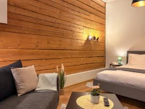 Postel nebo postele na pokoji v ubytování Sweet Escape in Rakvere Center, Perfect for Two