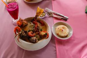 Jídlo v hotelu nebo okolí