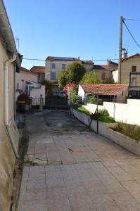 Το κτήριο όπου στεγάζεται  η παραθεριστική κατοικία