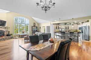 Køkken eller tekøkken på Cold Water Canyon Retreat