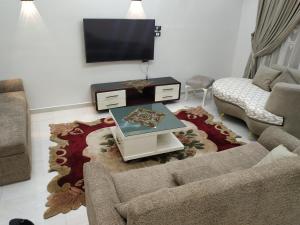 Μια τηλεόραση ή/και κέντρο ψυχαγωγίας στο الزقازيق شرقيه القوميه