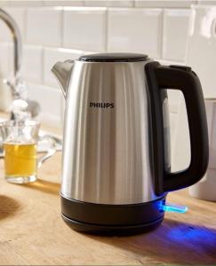 アヴェッツァーノにあるMarruvium 1937'sのティーポット(キッチンカウンターに座る)