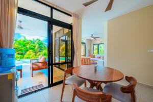 Χώρος καθιστικού στο Luxury Cabarete Villa with Pool, AC, Starlink Internet & 24-Hour Security