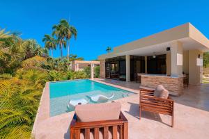 Πισίνα στο ή κοντά στο Luxury Cabarete Villa with Pool, AC, Starlink Internet & 24-Hour Security