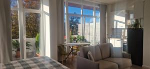 Χώρος καθιστικού στο Cozy flat in Famagosta area near Forum di Assago