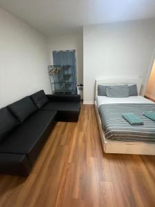 Φωτογραφία από το άλμπουμ του Toronto Holiday Home στο Τορόντο