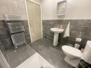 Ένα μπάνιο στο Liverpool City Stays - Economy Room Close to city centre GG