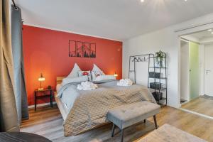 Ένα ή περισσότερα κρεβάτια σε δωμάτιο στο H5 2 - Kingsize Bett, Netflix, Balkon, Pool +29 φωτογραφίες