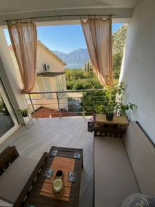 Nespecifikovaný výhled na hory nebo výhled na hory při pohledu z apartmánu